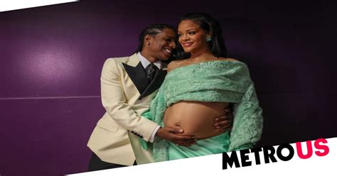 rihanna nude pregnant|Rihanna Bares it All in Stunning Throwback Maternity Shoot